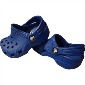 CROCS Kids Classic Blue Sandals-Size 2/3 Baby EUC